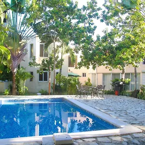 Boutique Con Encanto En Juan Dolio-metro Country Club-con Piscina, Seguridad Privada, Energia 24-7, Campo De Golf Y Tenis Apartamento